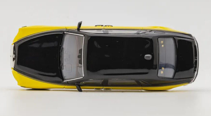 Banana 1:64 Rolls-Royce Phantom EWB Diecast Model HEC Limited Black & Yellow