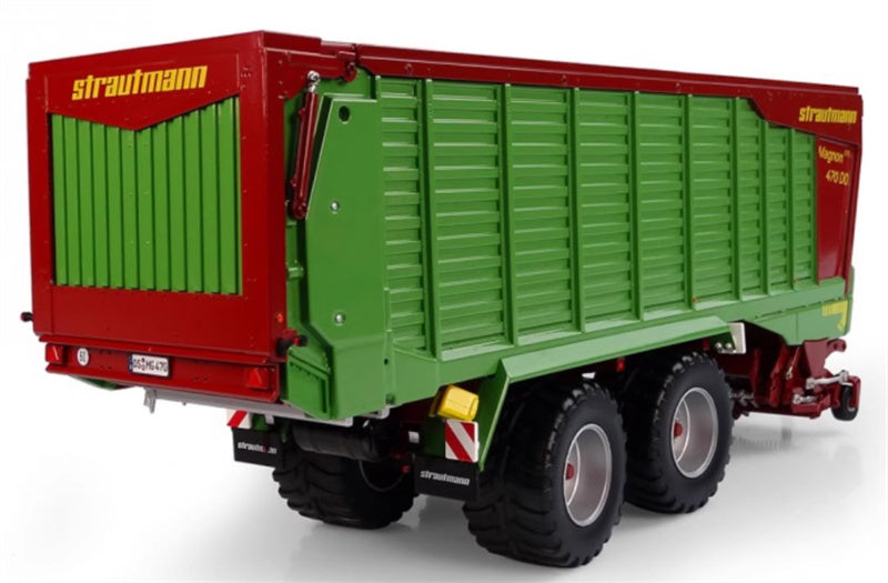 Universal Hobbies STRAUTMANN MAGNON 470 DO Grass hopper tractor 1:32 Truck Accessories Pre-built Model