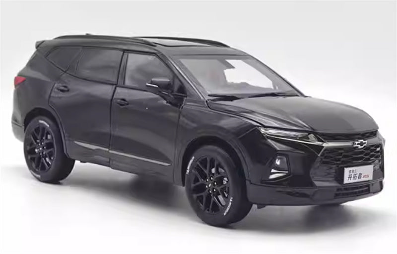 SAIC Chevrolet Blazer RS SUV black 1:18 Car Pre-built Model view10