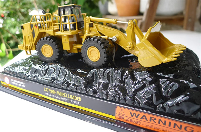 Norscot cat 988H Wheel Loader yellow 1:64 Truck Pre-built Model