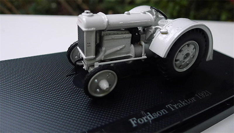 FLOZ dson Agricultural Traktor 1921 1:43 Truck Pre-built Model