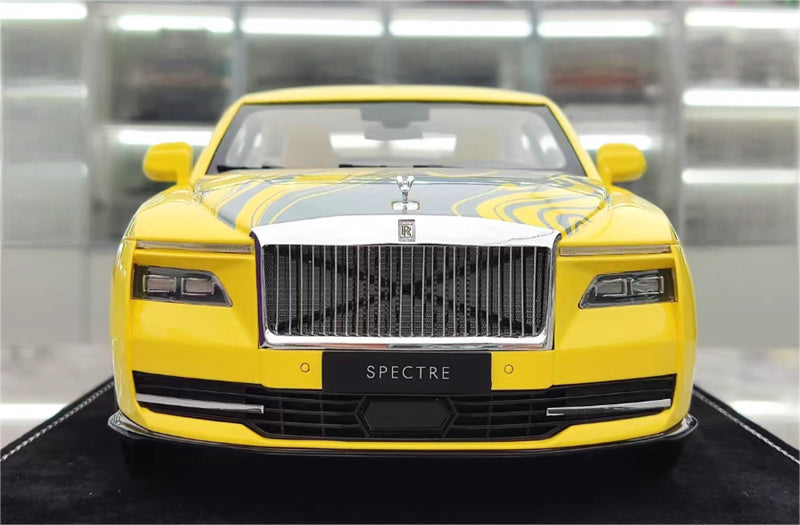 HH Model Rolls Royce SPECTRE yellow 1:18 Car Pre-built Model view4