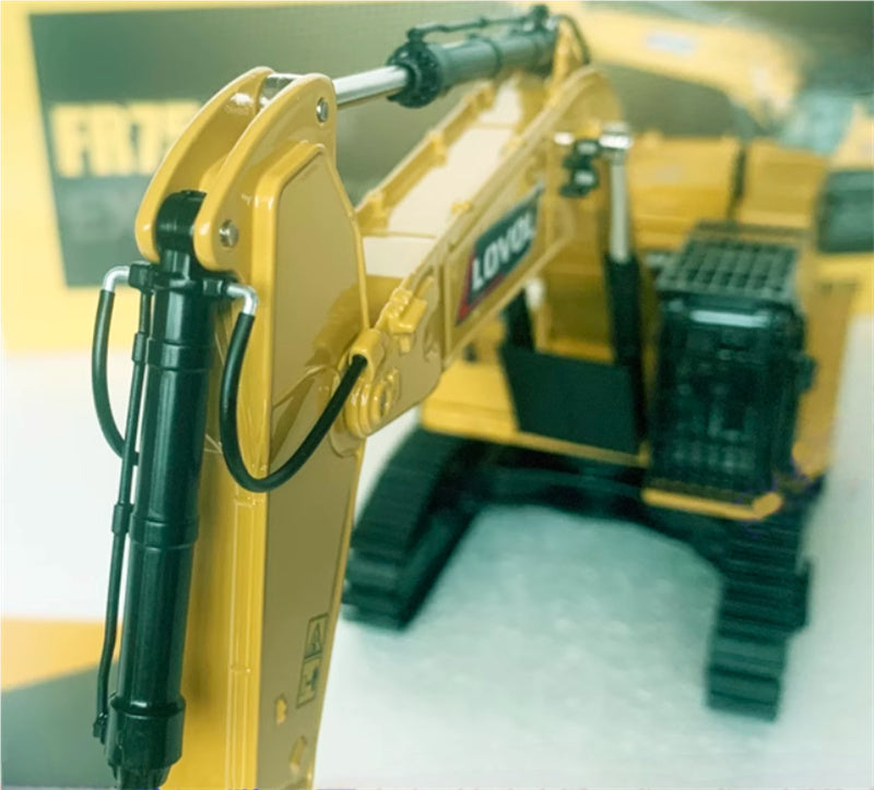 LOVOL FR750F Large Excavator Limited Collectors Edition 1:43 Truck Pre-built Model