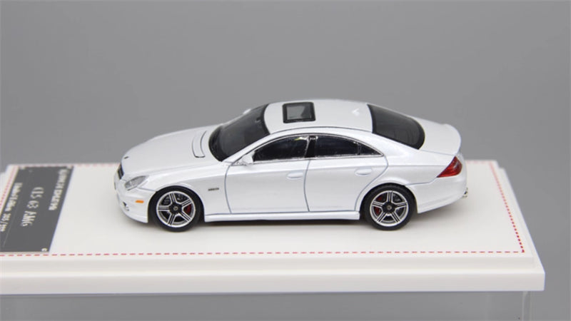 Focal Horizon Mercedes BENZ CLS63 AMG first generation C219 white Limited Edition 999PCS ONLY 1:64 Car Pre-built Model view2