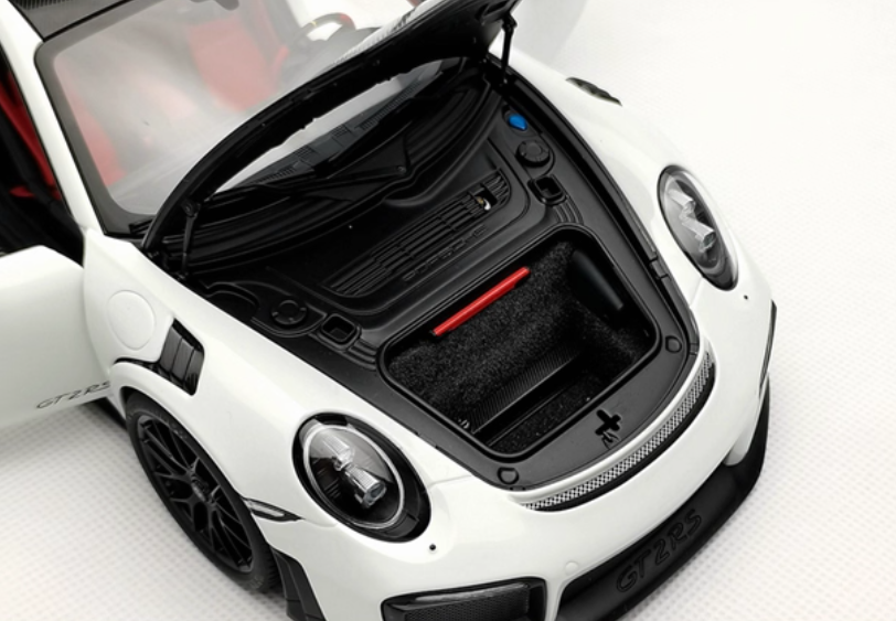 AUTOART Porsche 911 991 GT2 RS 991.2 White 1:18 Car Pre-built Model view2