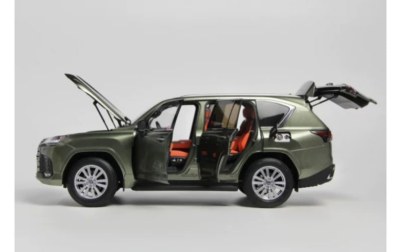 1:18 Lexus LX600 Seaweed Green LCD MODELS DIECAST Truck Model