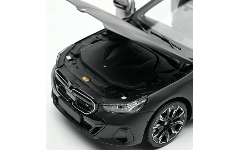 1:18 BMW I5 2023 Gray MINICHAMPS DIECAST Car Model