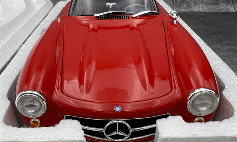 MINICHAMPS Mercedes Benz 300 SL W198 Coupe 1954 Red with blue interior 1:18 Car Pre-built Model view9