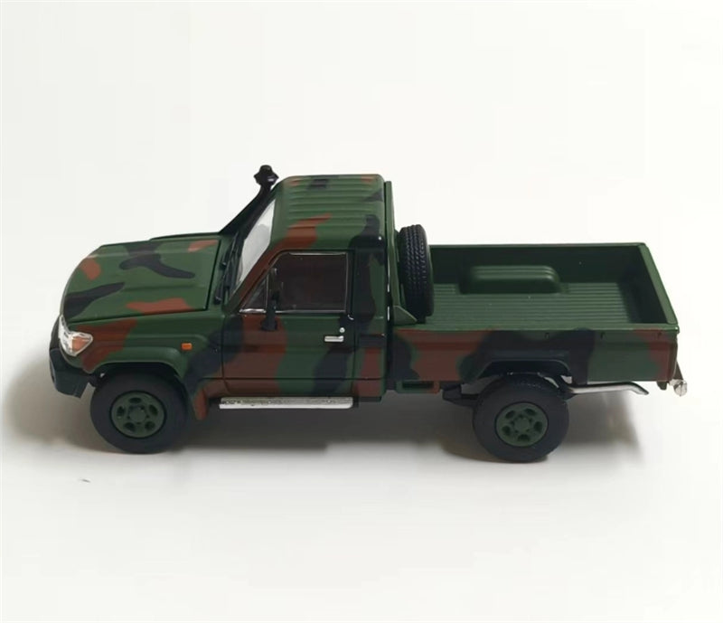 RHINO MODEL Toyota Land Cruiser LC79 military green Pickup Truck 1:64 Truck Pre-built Model view2