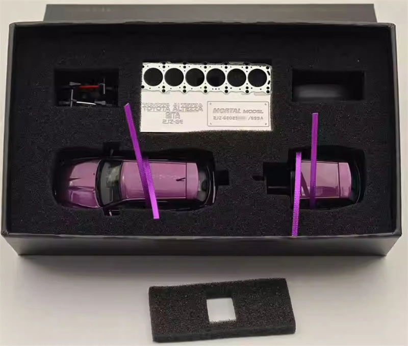 Mortal TOYOTA ALTEZZA GITA IS200 Exhibition HEC Limited Purple - Set Limited Edition 1:64 Car Pre-built Model view5