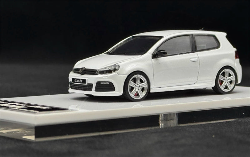 Max well Volkswagen Golf R MK6 Exhibition Edition White regular version White base Limited Edition 1:64 diecast model view5
