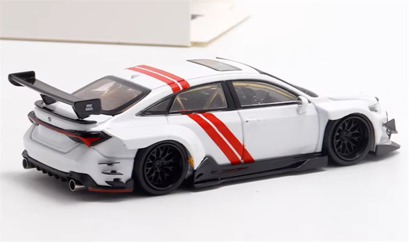 LeManFang Toyota Avalon Mk4 XX50 Wide Body white 1:64 Car Pre-built Model view4