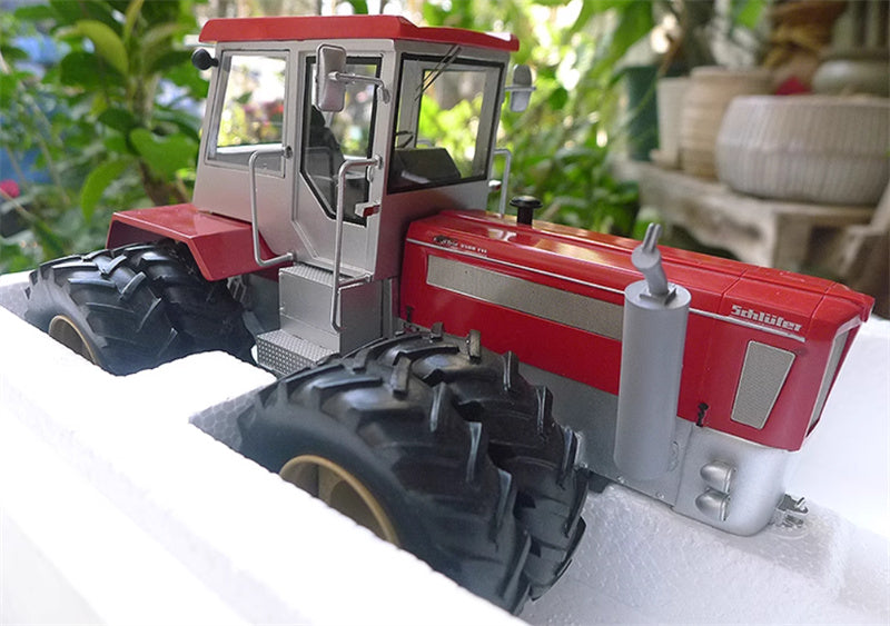 SCHUCO Schluter Profi Trac 5000 TVL Red Limited Edition 750PCS ONLY 1:32 Truck Pre-built Model