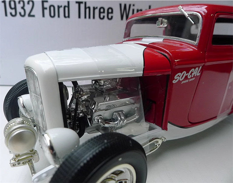 ACME So-Cal 1932 Ford Three Window Coupe red Limited Edition 1:18 Car Pre-built Model