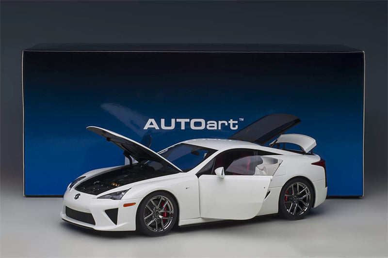 AUTOART LEXUS LFA Car white 1:18 DIECAST car