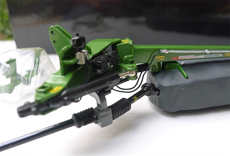 Marge Models Fendt Slicer 4080 TL mower 1:32 Truck Accessories Pre-built Model