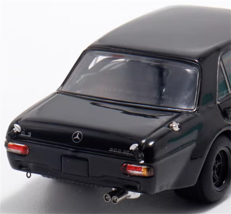 Liberty 64 Mercedes Benz 300SEL AMG W109 black 1:64 Car Pre-built Airliner Model Display view4