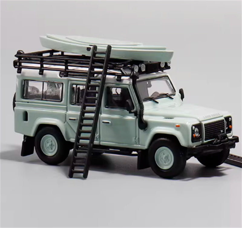 Master Land Rover Defender 110 Green with accessories 1:64 Car Pre-built Airliner Model Display view3