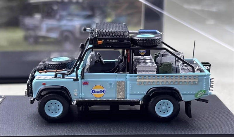 SW Land Rover Defender 110 GULF Limited Edition 499PCS ONLY 1:64 car Pre-built Model view2