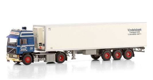 WSI VOLVO F12 GLOBETROTTER 4X2 CLASSIC REEFER TRAILER - 3 AXLE Vindelsbaek 1:50 Truck Pre-built Model