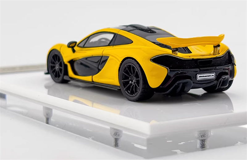 DMH McLaren P1 supercar Metal yellow black wheel 1:64 Car Pre-built Airliner Model Display view2