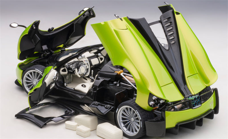 AUTOART Pagani Huayra Roadster Green 1:18car Pre-a Model