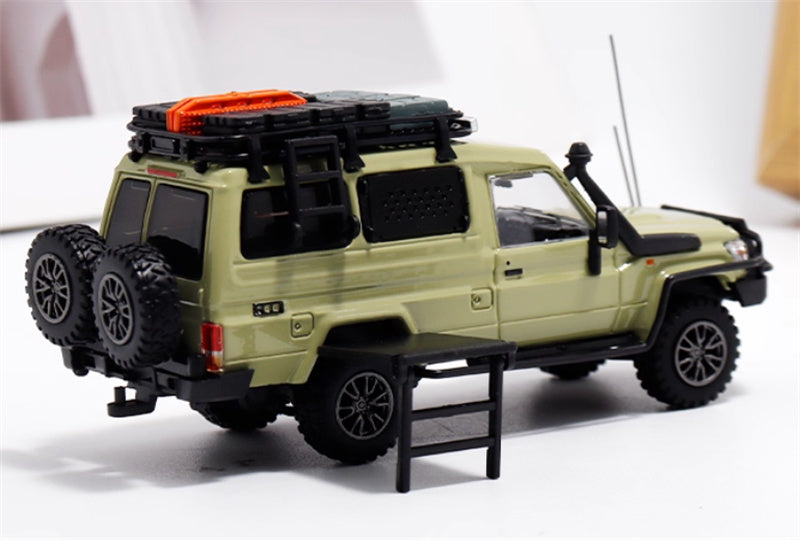 Autobots Models Toyota Land Cruiser LC78 J70 Off road modified version of personnel carrier grass green Limited Edition 499PCS ONLY 1:64 Truck Pre-built Model view4
