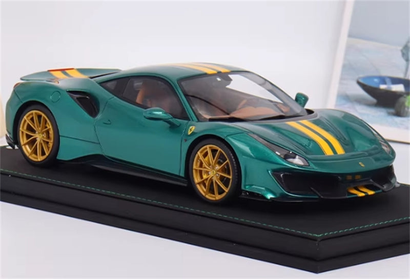 1:18 Ferrari 488 Pista  Metallic Green BBR MODELS Gift Box Edition Limited Edition 28PCS ONLY Resin Model