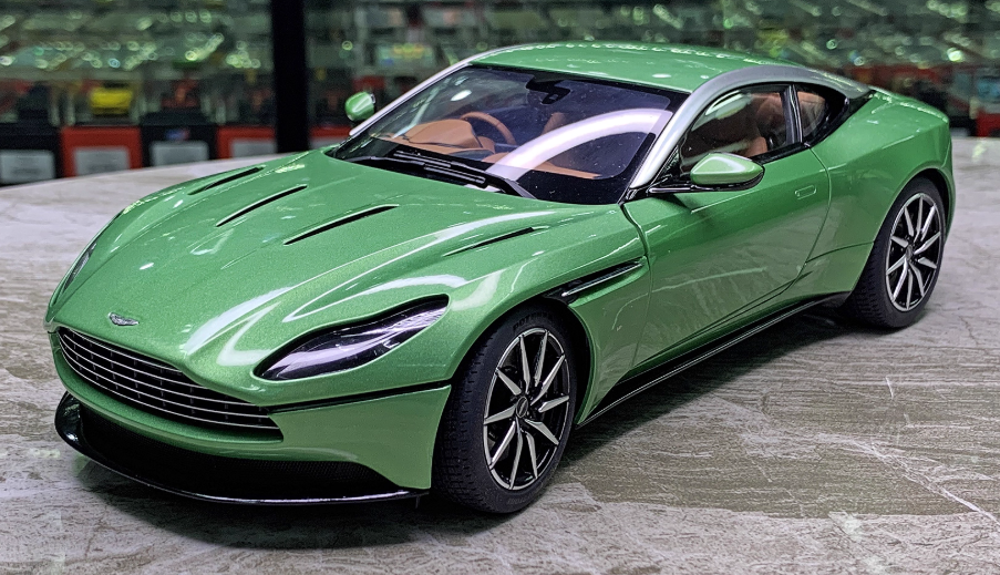 AUTOART Aston Martin DB11 Green 1:18 Car Pre-built Model view1