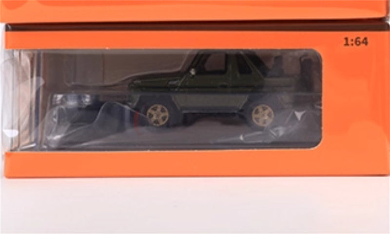 GCD Mercedes benz G500 two-door short-wheelbase convertible off-road with roof comes with 4 tires green LHD 1:64 Car Pre-built Model view8