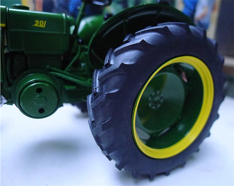 REPLICAGRI SFV 201 European classical tractor green 1:16 Truck Pre-built Model