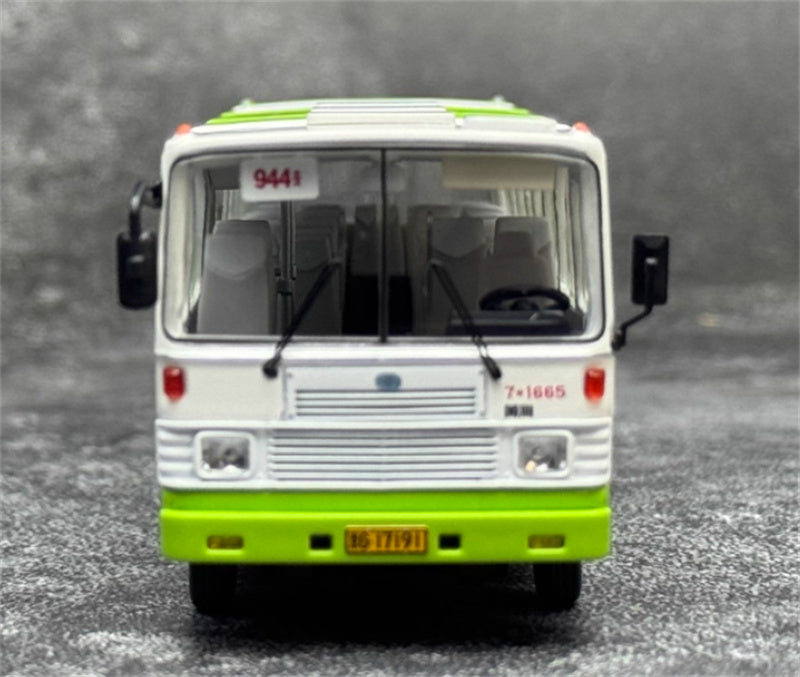 Beijing Public Transport Huanghai DD6111CT Single Machine 944 white wheel Bafangda Payment 1:64 Bus Pre-built Model view6
