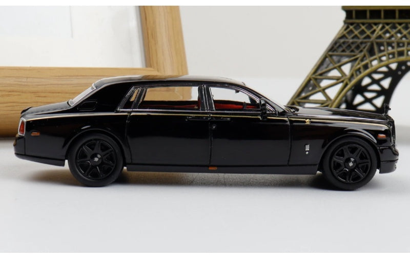 1:64 ROLLS-ROYCE Phantom VII  Black/black mesh gold waistline SW   DIECAST Model