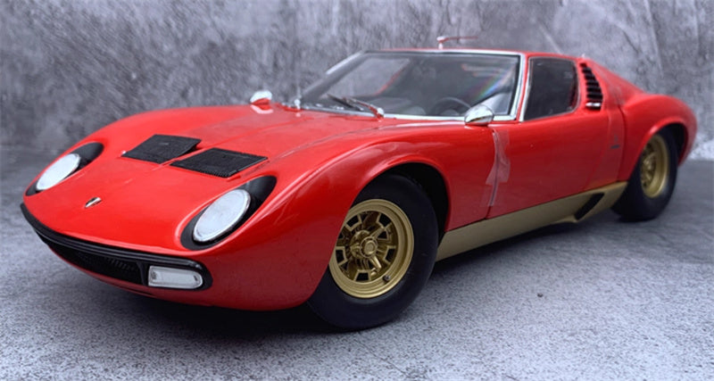 Kyosho Lamborghini Miura SV Red Golden Wheel 1:18 Car Pre-built Model view1