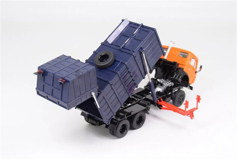 StartScaleModels Russian municipal sanitation self loading Garbage truck KO-415A (53213) 1/43 Truck Pre-built Model