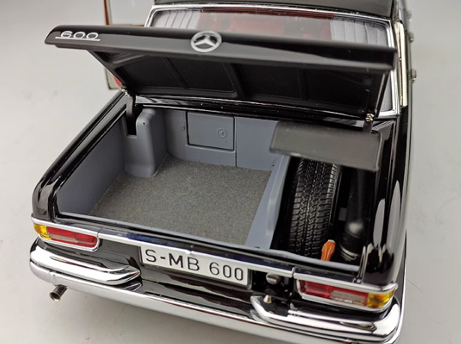 CMC Mercedes Benz 600 Pullman （W 100） black 1:18car Pre-a Model