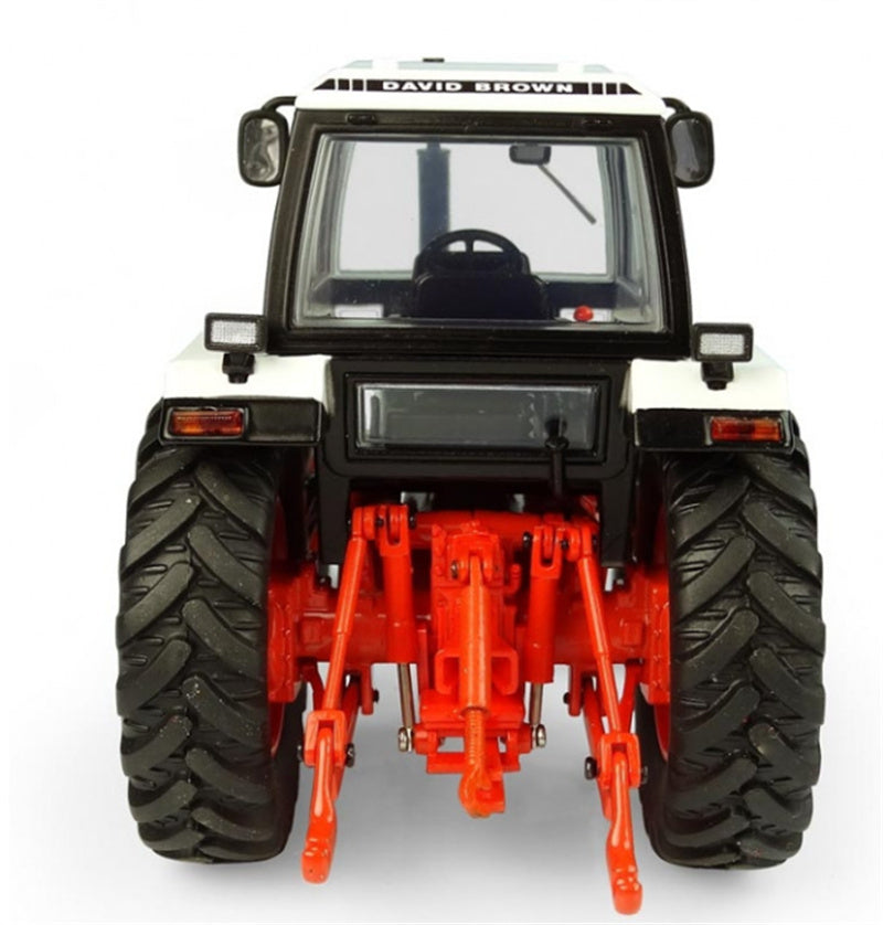 Universal Hobbies CASE DAVID BROWN 1490-4WD Agricultural tractor white/Red 1:32 Truck Pre-built Model