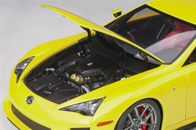 AUTOART LEXUS LFA Car yellow 1:18 DIECAST CAR