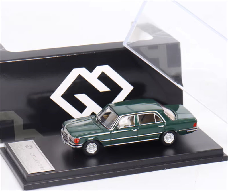 Max well Mercedes Benz S-Class 450SEL W116 metallic green 1:64 Car Pre-built Airliner Model Display view6