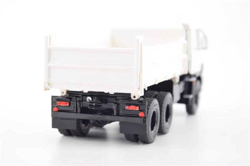Premium ClassiXXs Czech Tatra-815 S3 three-way dump truck white 1:43 Truck Pre-built Model