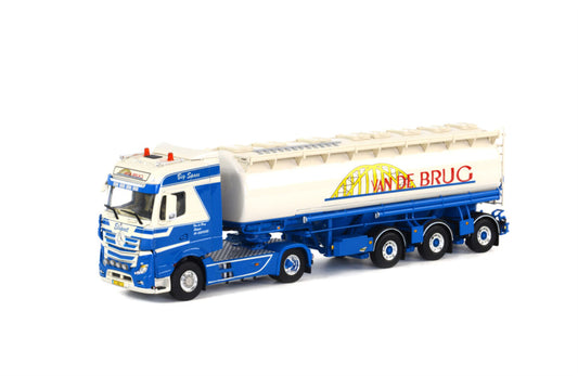 WSI MP4 Bigspace 4x2 age trailer Welgro (3 as) Van de Brug 1:50 Truck Pre-built Model