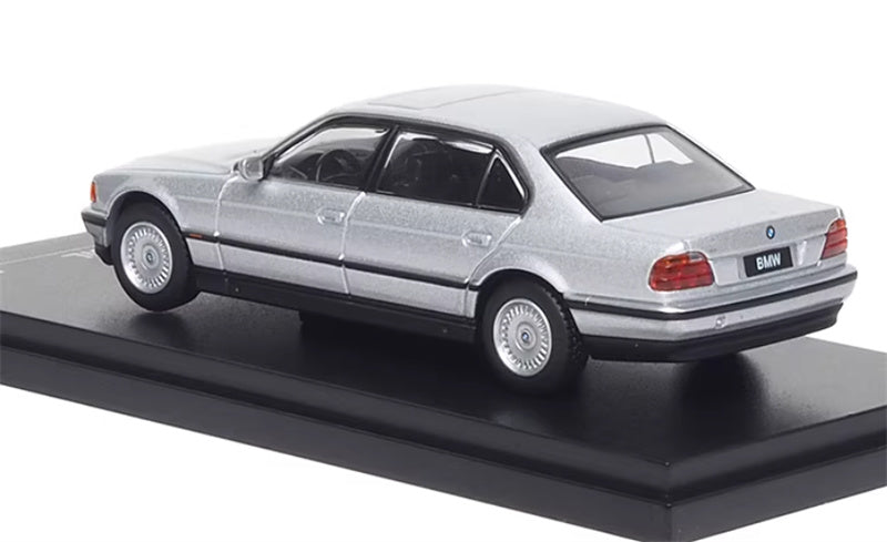 Almost Real BMW 750iL E38 Silver 1:64 Car Pre-built Airliner Model Display view2