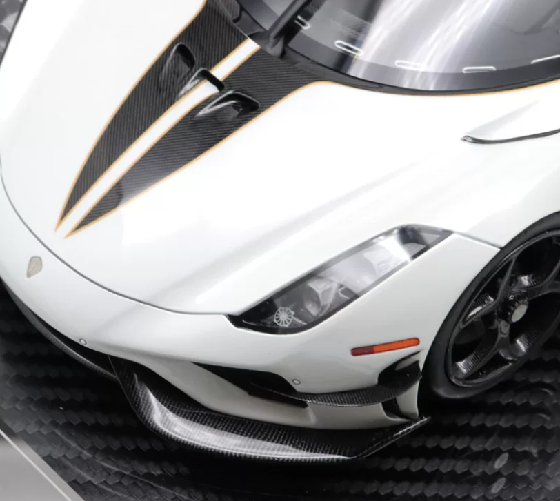 1:18 Koenigsegg Regera  white  Frontiart LTD 399PCS ONLY Resin car Model