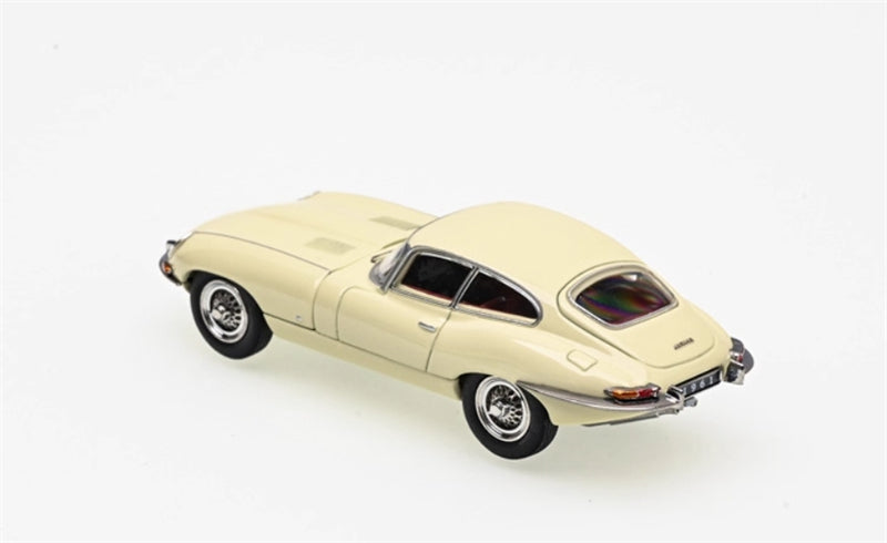 GFCC 1961 Jaguar E-Type Coupe hardtop version Off-White Limited Edition 499PCS ONLY RHD 1:64 car Pre-built Model view2