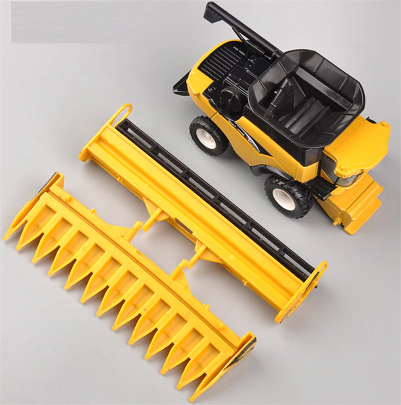ERTL New Holland CR960 Combine out of print yellow 1:64 Truck Pre-built Model