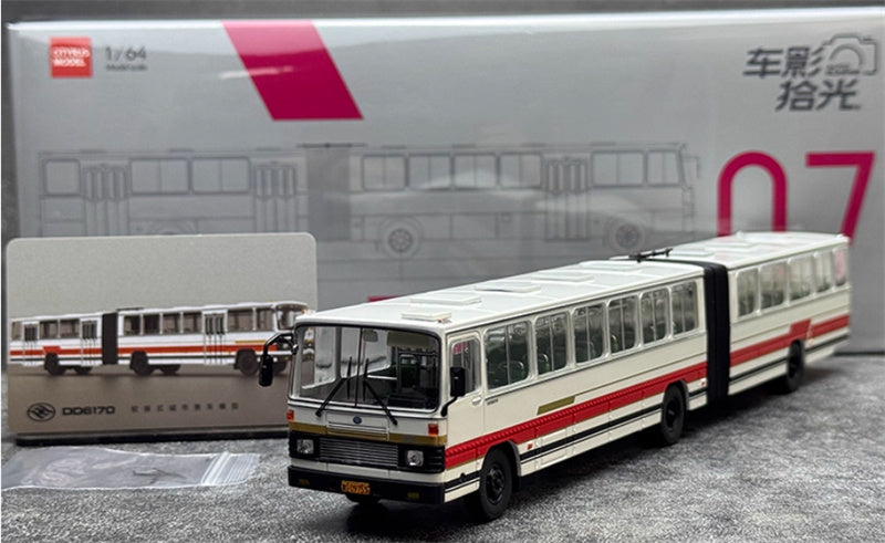 AUTO-GLIMPSE Huanghai DD6170 articulated bus red - white 1:64 Bus Pre-built Model view9