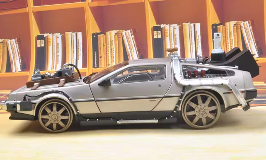 1:18 Delorean DMC12 time machine    Sun Star Track version DIECAST car Model