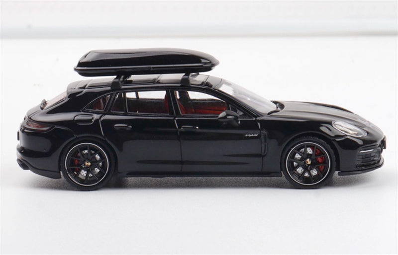 Rhino Model Porsche Panamera Hunting Edition Limited Edition 699PCS ONLY Black - Comes with luggage 1:64 Car Pre-built Model view3