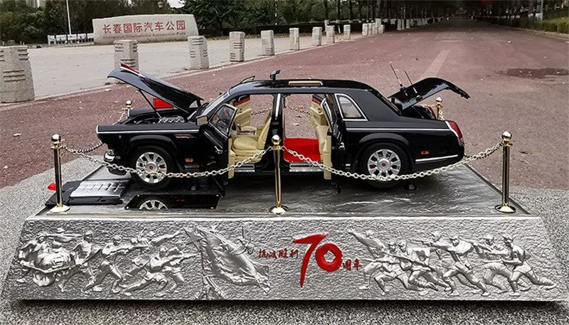 Century Dragon 70th Anniversary Hongqi Review Car 2015 Review Soldier Platform Edition 1:18 DIECAST CAR