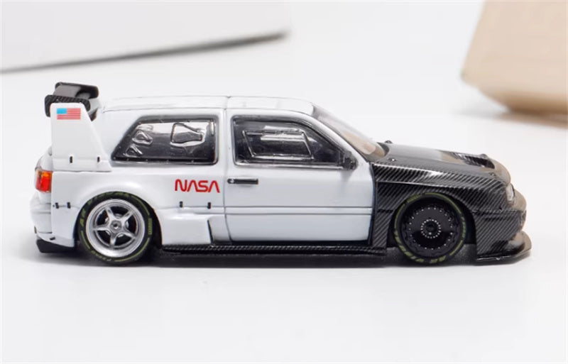 RHINO MODEL VW Golf Mk3 Concept Widebody Moon Rover white & Black 1:64 car Pre-built Model view2
